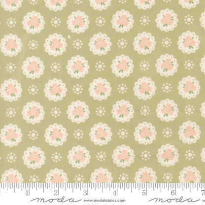 PREORDER || Handmade Sweetness - Doily Small Floral Pear